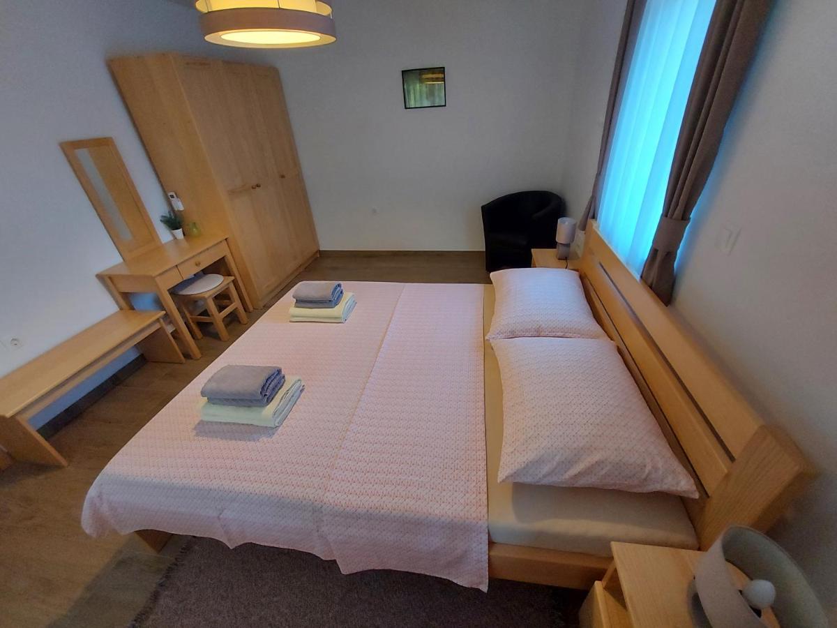 Holiday Home, Apartman Obajdin Slunj Exterior foto